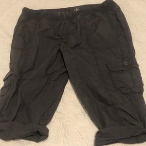 Calvin Klein xxl women’s shorts/capris
